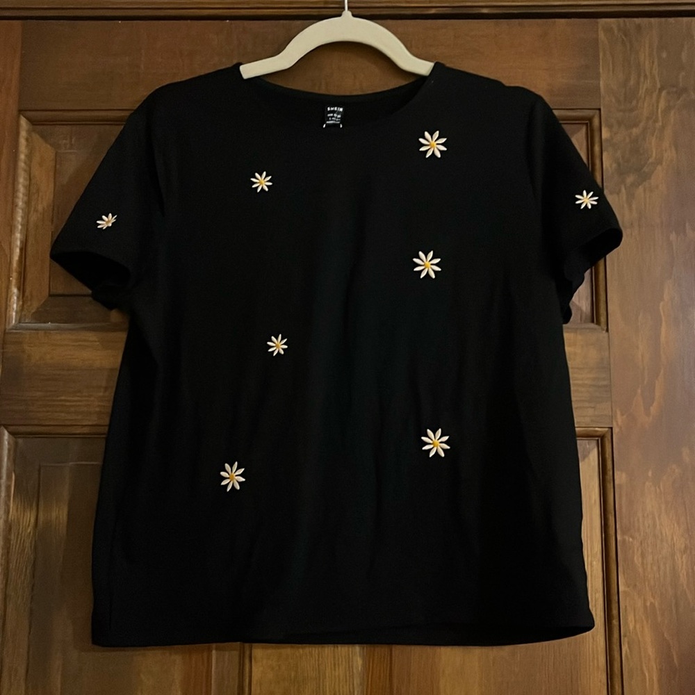 Black Tee with Daisy Details
